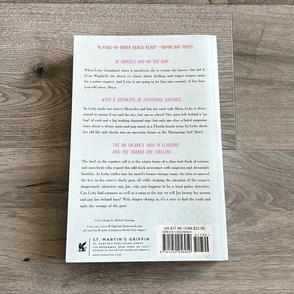 🌸 3 For $20 🌸 The Newcomer by Mary Kay Andrews (Book/Novel) - Picture 2 of 5